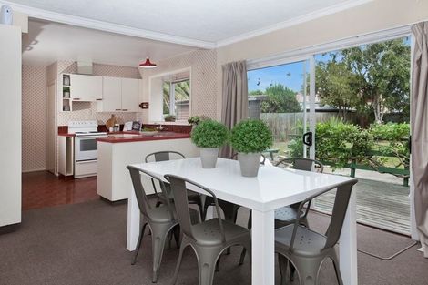 Photo of property in 15 Hounslow Street, Ilam, Christchurch, 8041