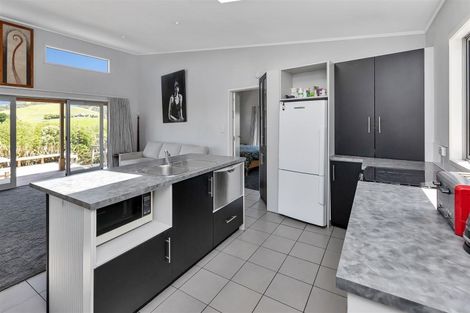 Photo of property in 1713 Matapouri Road, Matapouri, Whangarei, 0173