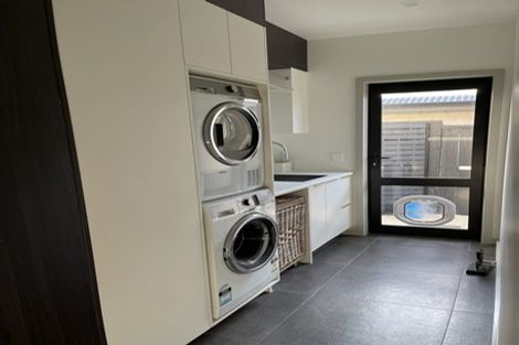 Photo of property in 2 Harrison Close, Cambridge, 3434