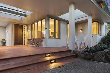 Photo of property in 437 Muritai Road, Eastbourne, Lower Hutt, 5013