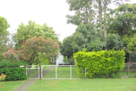 Photo of property in 75 Razorback Road, Bombay, 2675