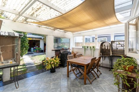 Photo of property in 18 Kilbirnie Crescent, Kilbirnie, Wellington, 6022