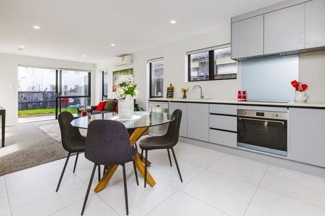 Photo of property in 19 Farmland Road, Papakura, 2110