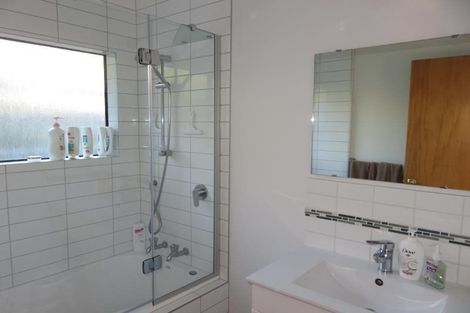 Photo of property in 9 Trinidad Crescent, Grenada Village, Wellington, 6037