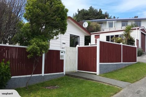 Photo of property in 3 Maracas Crescent, Grenada Village, Wellington, 6037