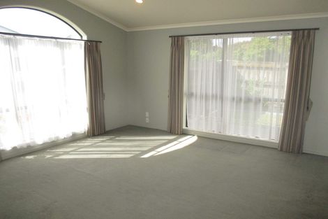 Photo of property in 96 Rototuna Road, Rototuna, Hamilton, 3210