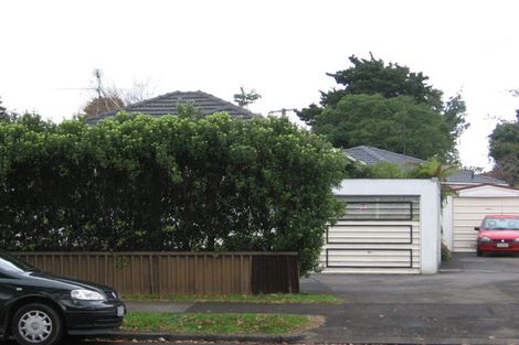 Photo of property in 2/12 Lupton Road, Manurewa, Auckland, 2102