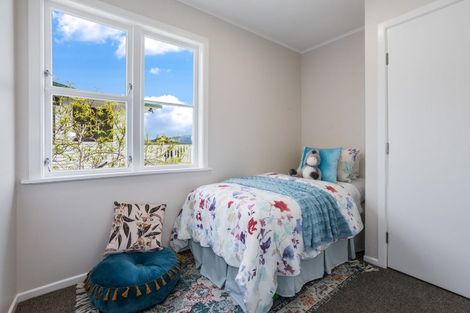 Photo of property in 79 Driver Crescent, Cannons Creek, Porirua, 5024