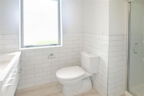 Photo of property in 156a Ennis Avenue, Pakuranga Heights, Auckland, 2010