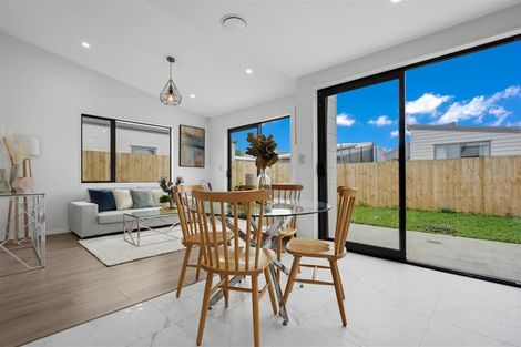 Photo of property in 40 Clayden Shuttleworth Street, Papakura, 2110