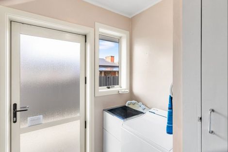 Photo of property in 53 Farquhars Road, Redwood, Christchurch, 8051