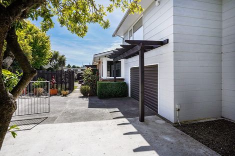 Photo of property in 240 Lake Terrace Road, Shirley, Christchurch, 8061