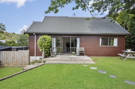 Photo of property in 34a Lauderdale Road, Birkdale, Auckland, 0626