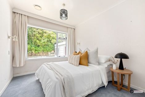 Photo of property in 23 Dowling Grove, Silverstream, Upper Hutt, 5019