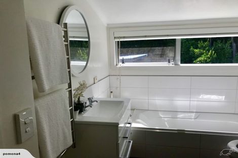 Photo of property in 60 Waitea Road, Muriwai, Waimauku, 0881