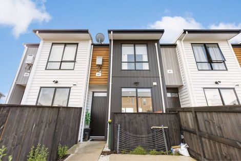 Photo of property in 43 Walsh Road, Papakura, 2110