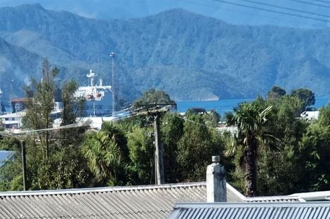 Photo of property in 37a Wairau Road, Picton, 7220