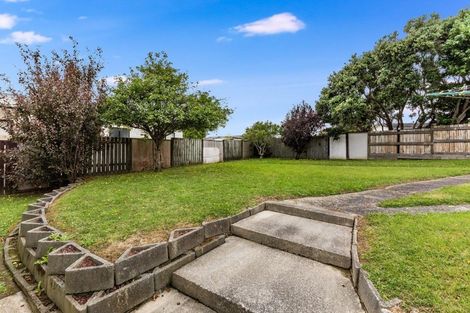 Photo of property in 94 Omapere Street, Whitby, Porirua, 5024