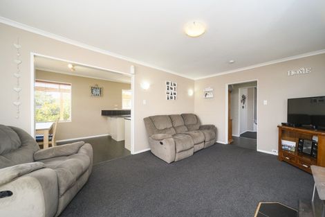 Photo of property in 19 Abraham Crescent, Milson, Palmerston North, 4414