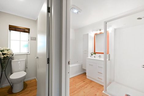 Photo of property in 37 Bouverie Crescent, Flagstaff, Hamilton, 3210