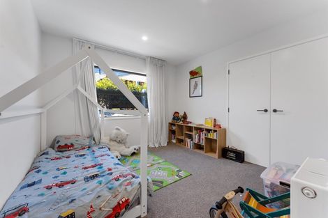 Photo of property in 18 Kotare Drive, Waiwhakaiho, New Plymouth, 4312