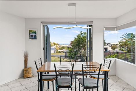 Photo of property in 43 Cullen Street, Mangawhai Heads, Mangawhai, 0505