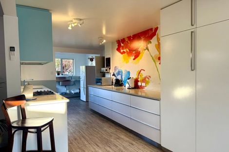 Photo of property in 4 Bateman Avenue, Bryndwr, Christchurch, 8053