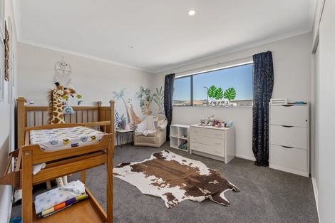 Photo of property in 28 Sholto Duncan Crescent, Halswell, Christchurch, 8025