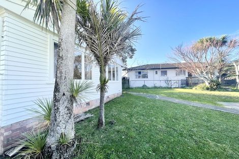 Photo of property in 11 Surrey Street, Manurewa, Auckland, 2102