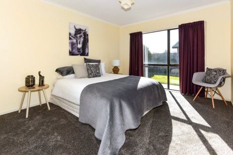 Photo of property in 33 Clarevale Street, Burwood, Christchurch, 8083