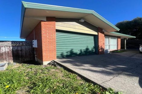 Photo of property in 1/3 Eulogy Place, Randwick Park, Auckland, 2105