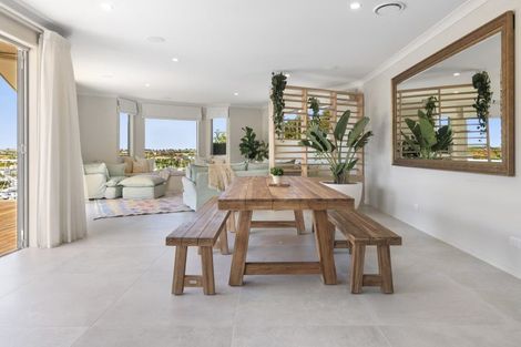 Photo of property in 64 Balboa Drive, Matakatia, Whangaparaoa, 0930