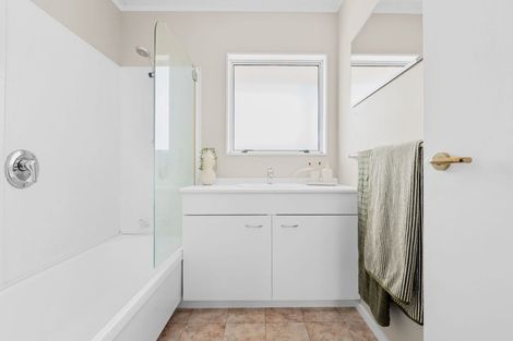 Photo of property in 11 Rogers Place, Fairview Downs, Hamilton, 3214