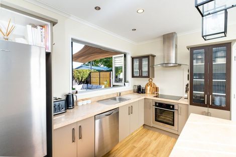 Photo of property in 4 Stopford Street, Marewa, Napier, 4110