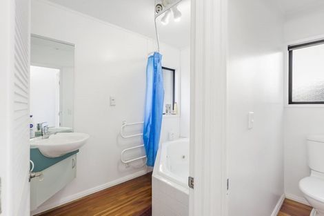 Photo of property in 54 Brightside Road, Stanmore Bay, Whangaparaoa, 0932