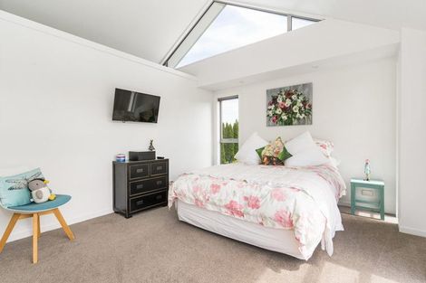 Photo of property in 4 Leabridge Mews, Harewood, Christchurch, 8051