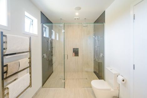 Photo of property in 33 Hartwell Drive, Kelvin Grove, Palmerston North, 4470