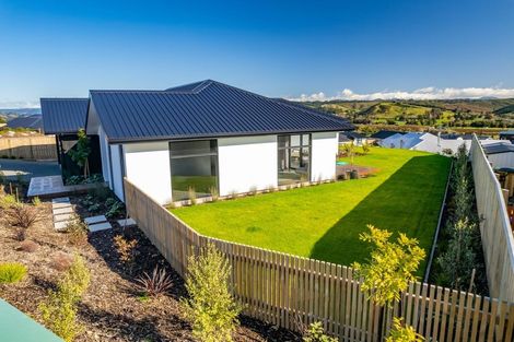 Photo of property in 48 Katania Heights, Brightwater, 7022