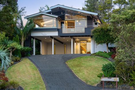 Photo of property in 43 Aotearoa Terrace, Murrays Bay, Auckland, 0630