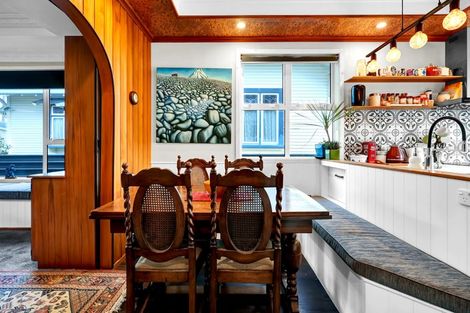 Photo of property in 79 Argyle Street, Hawera, 4610