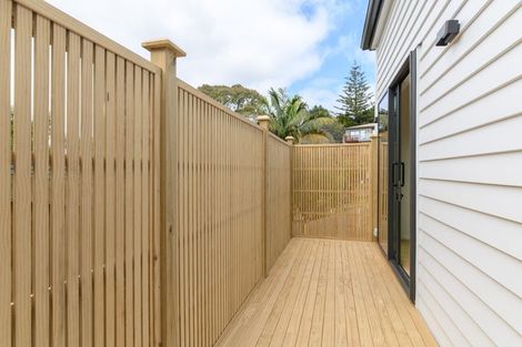 Photo of property in 1/11a Falstone Lane, Browns Bay, Auckland, 0630