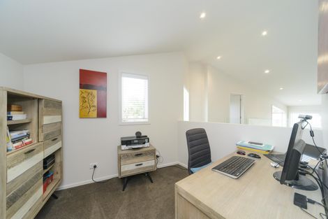 Photo of property in 10a Rangitane Street, Palmerston North, 4414