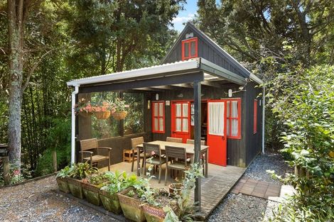 Photo of property in 26 Brick Bay Drive, Sandspit, Warkworth, 0982