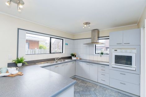 Photo of property in 8 Furlong Crescent, Churton Park, Wellington, 6037