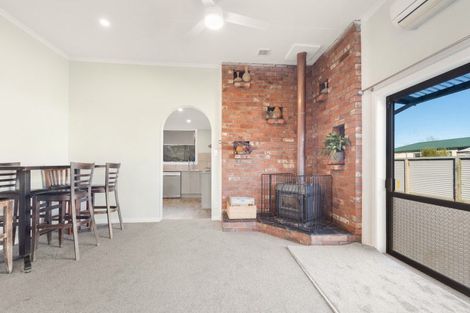 Photo of property in 8 Helena Street, Lumsden, 9730