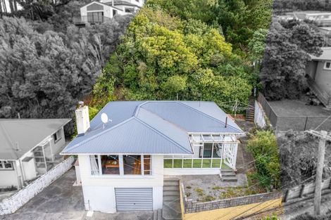 Photo of property in 26 Arapiko Street, Johnsonville, Wellington, 6037