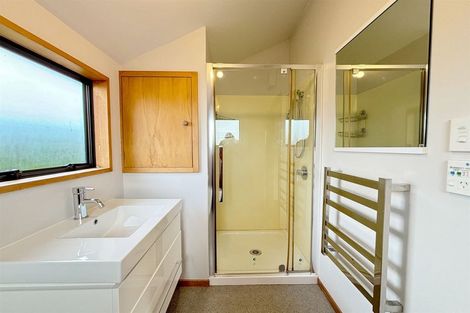 Photo of property in 2/61 Beachville Road, Redcliffs, Christchurch, 8081