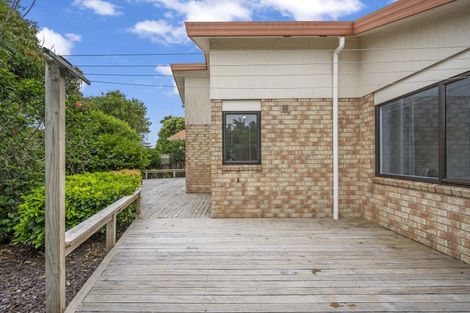 Photo of property in 11a Ross Crescent, Orewa, 0931
