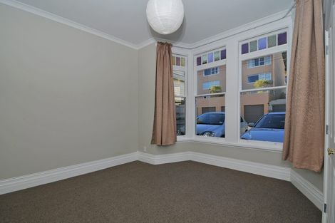 Photo of property in 4/112 Austin Street, Mount Victoria, Wellington, 6011