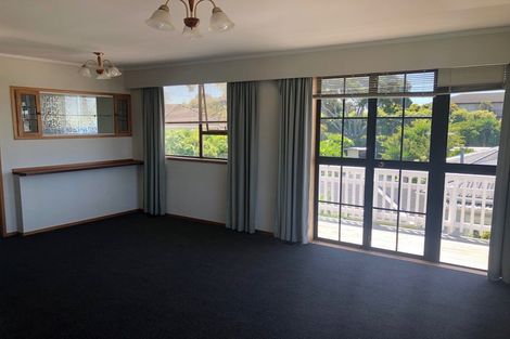 Photo of property in 2/12 Bungalow Avenue, Point Chevalier, Auckland, 1022